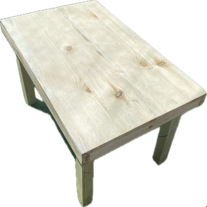 میز کلاسیک چوبی