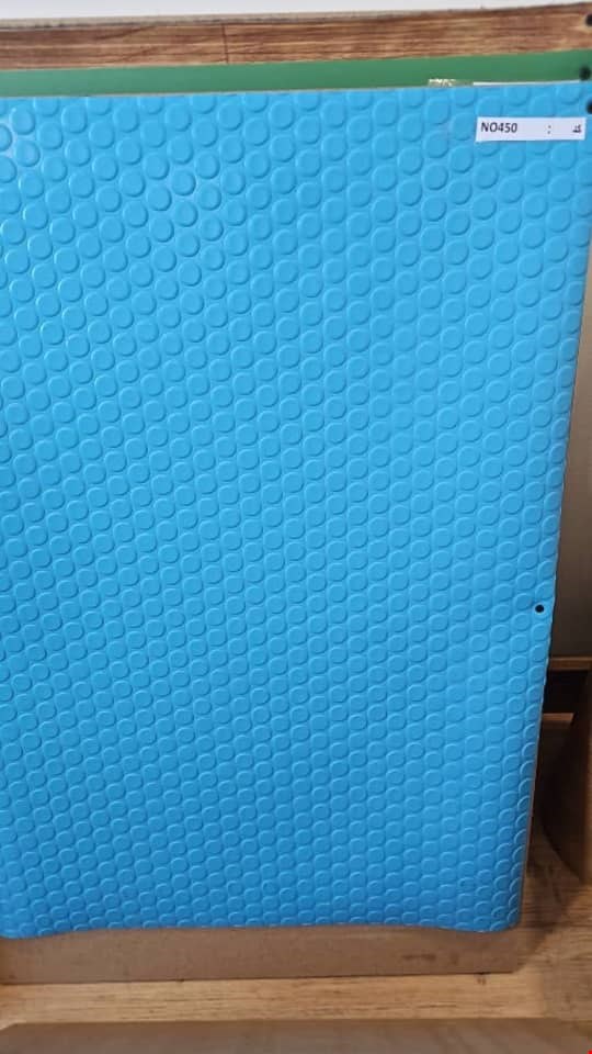 کف پوش تمام پی وی سی رولی