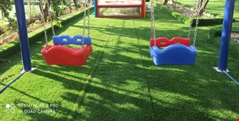 راهنمای کامل انتخاب تاب مناسب برای کودک و خانه بازی